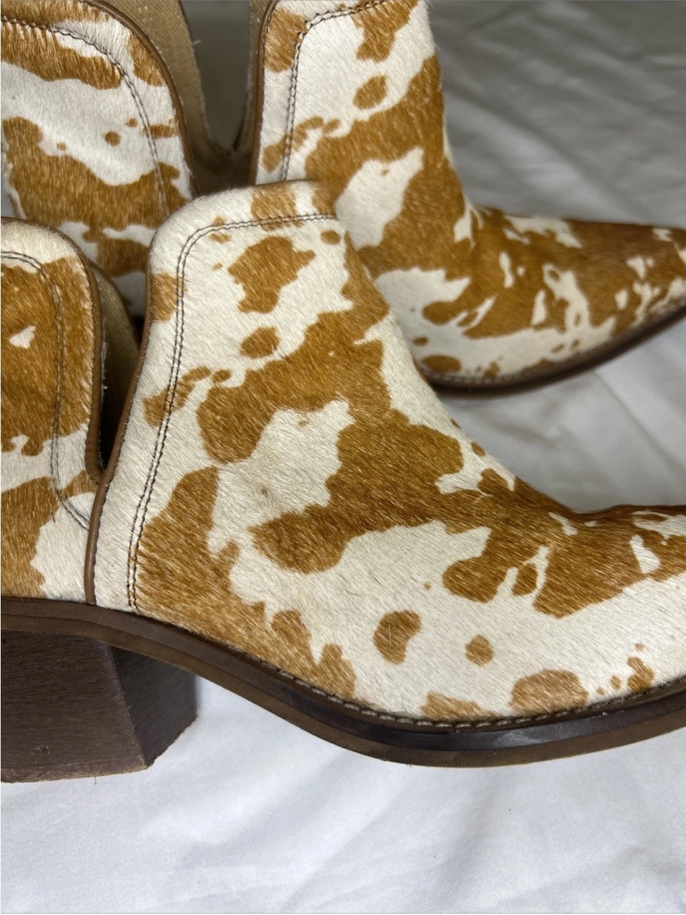 MYRA BAG Cow Hair On Hide Leather Ankle Cowboy Boots Women’s 9 White & Brown - Picture 9 of 16